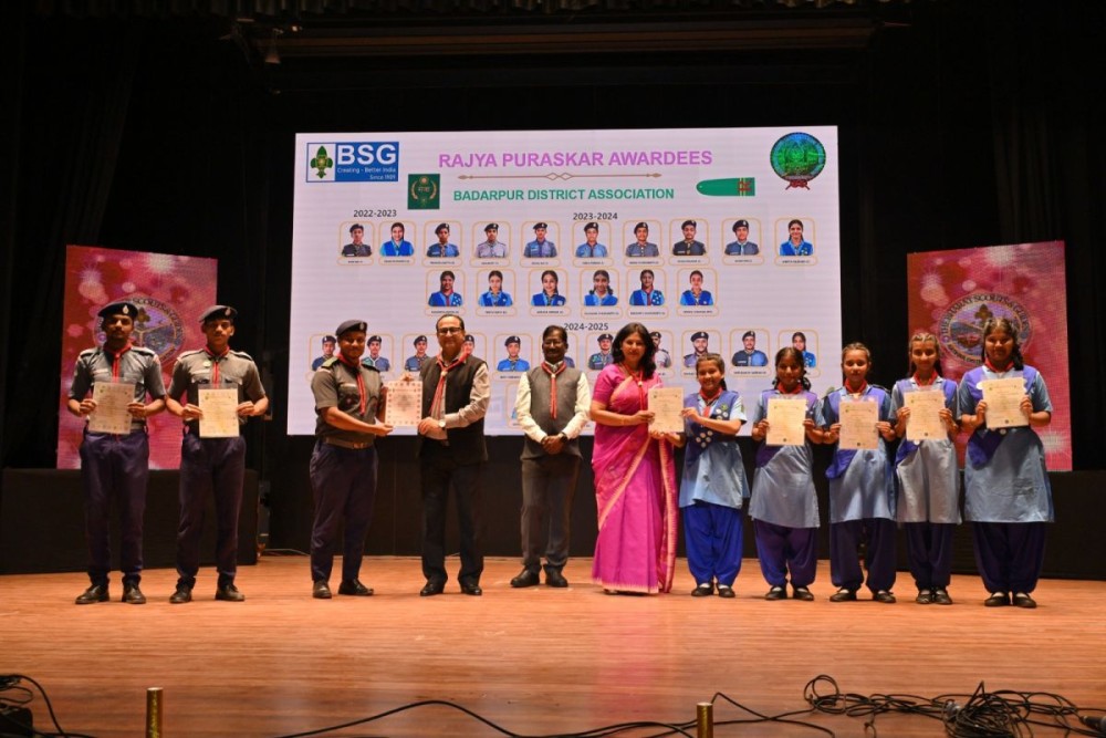 NFR General Manager and Chief Patron of NFR Bharat Scouts and Guides Chetan Kumar Shrivastava and NFR Women’s Welfare Organisation President Shalini Shrivastava during the Rajya Puraskar Award Rally held at Rang Bhawan and the State Training Centre, Maligaon, from October 3 to 5. (Photo Courtesy:  NFR CPRO)